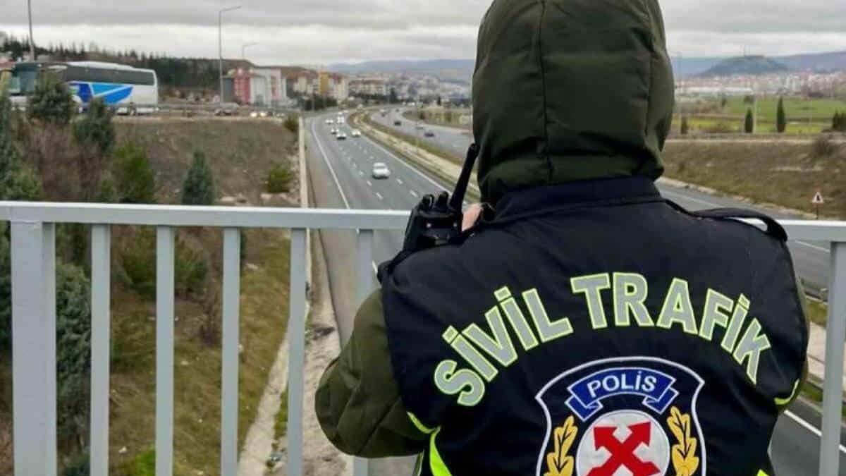 Bozüyük’te Trafik Denetimleri Havadan Destekle Sürdü