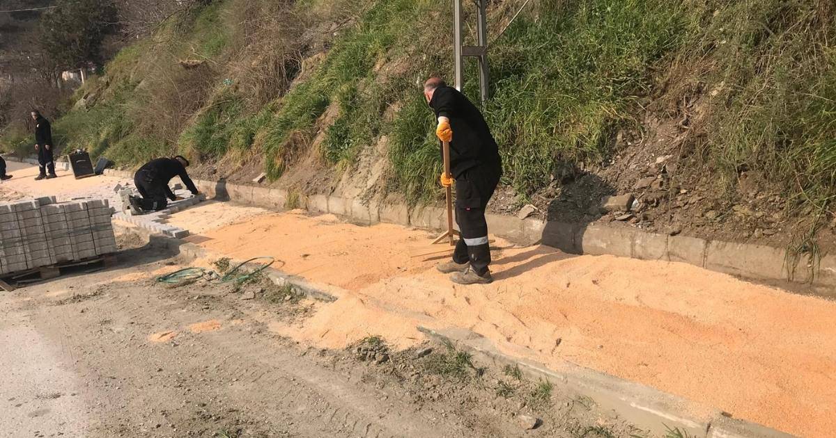 Bilecik'te Yeni Cadde ve Sokaklar Hizmete Açılırken Kaldırımlar Modernize Ediliyor